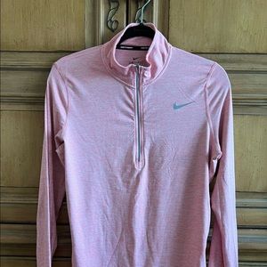 Nike 1/4 Zip Top